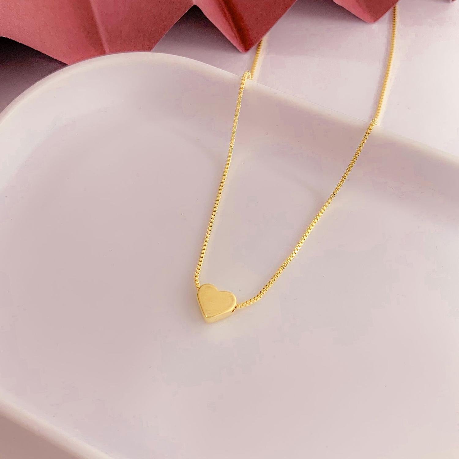 COLAR CORAÇÃO LISO OURO 18K