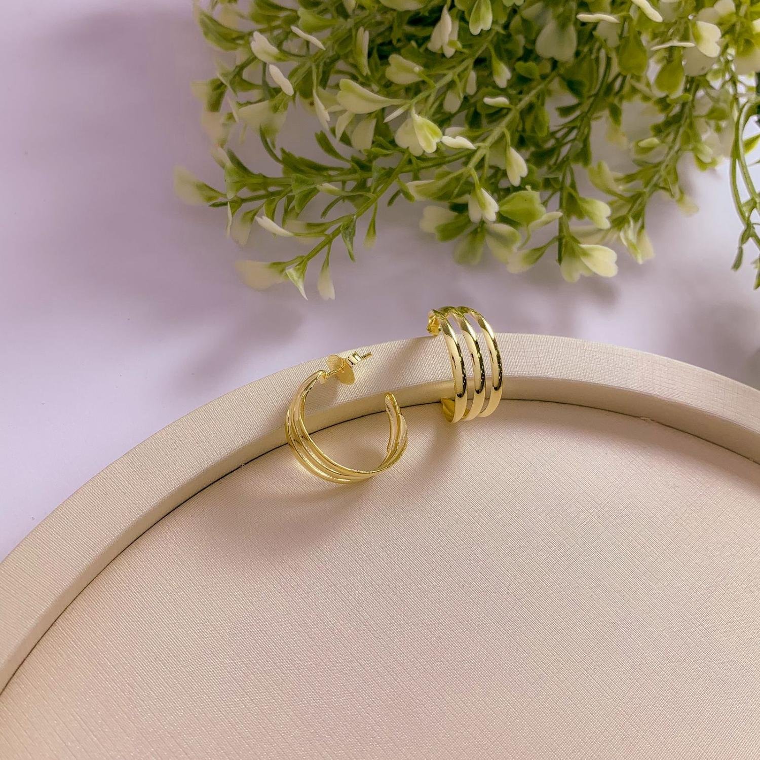 ARGOLA TRÊS FIOS M OURO 18K