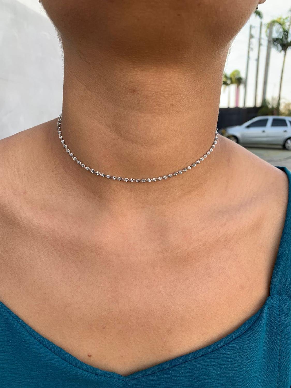 CHOKER TORCIDA DIAMANTADA 35CM + 5CM DE EXTENSOR PLATINA
